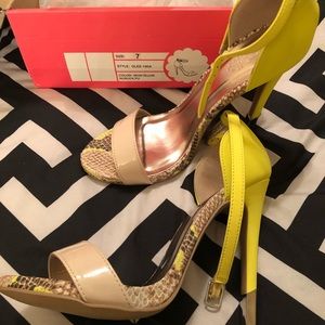 Yellow neon heels